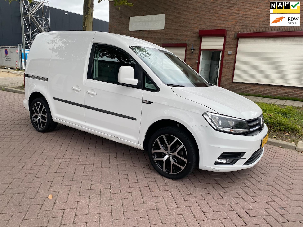 Volkswagen Caddy - 2.0 TDI L1H1 BMT Exclusive Edition * 2019 * Euro6 * Airco * Cruise Control * Navigatie * P - AutoWereld.nl