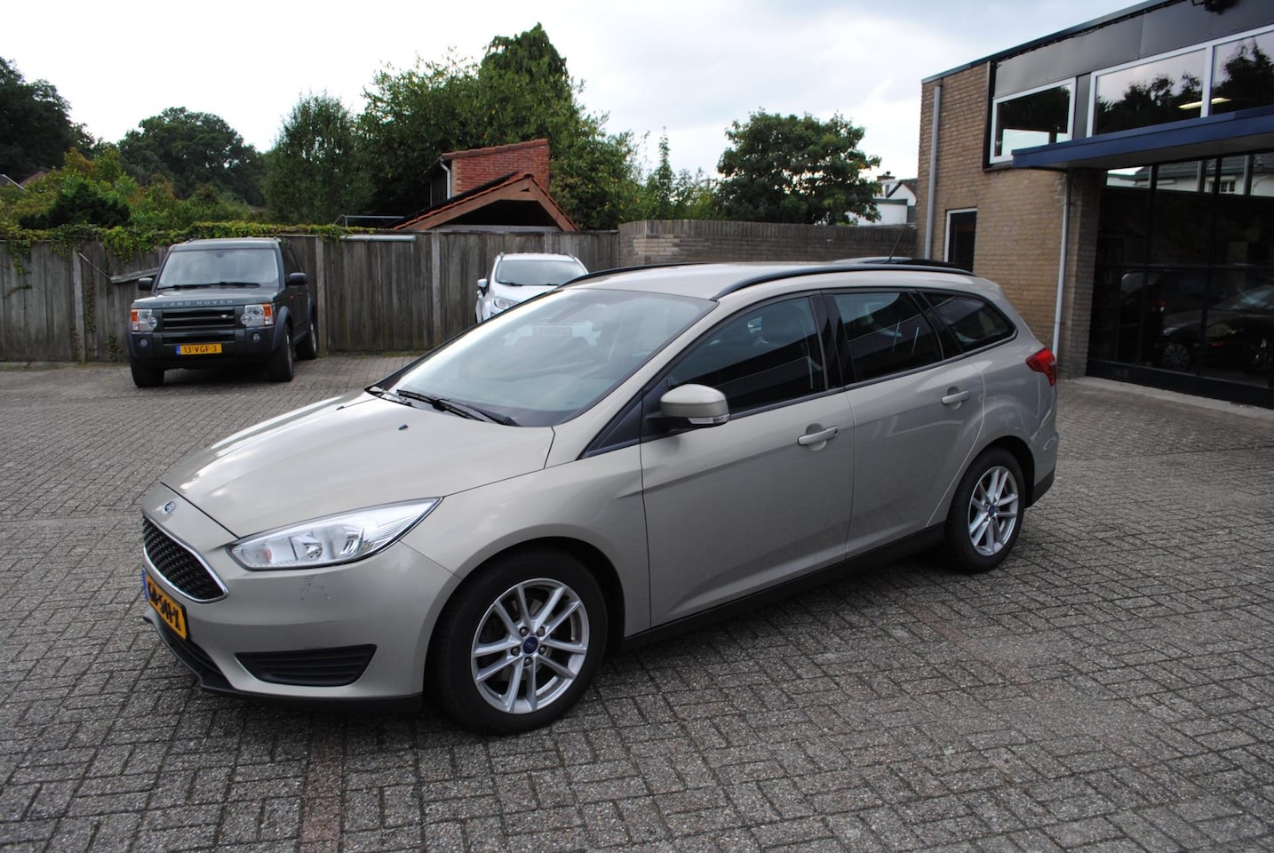 Ford Focus Wagon - 1.0 Trend Edition 1.0 Trend Edition, DEALER ONDERHOUDEN !!!!! - AutoWereld.nl