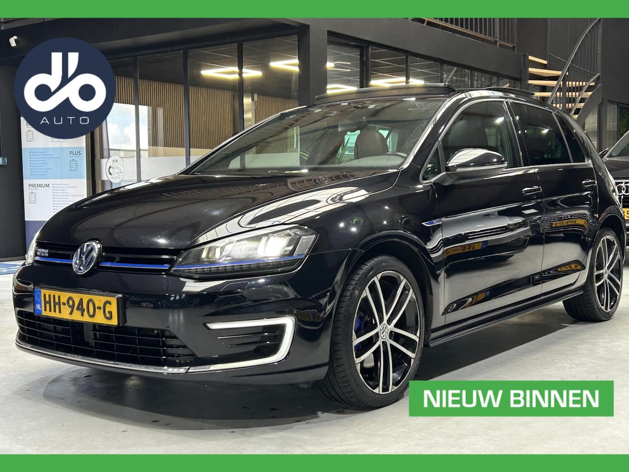 Volkswagen Golf - 1.4 TSI GTE PANO I LEER I NAVI + CAMERA - AutoWereld.nl