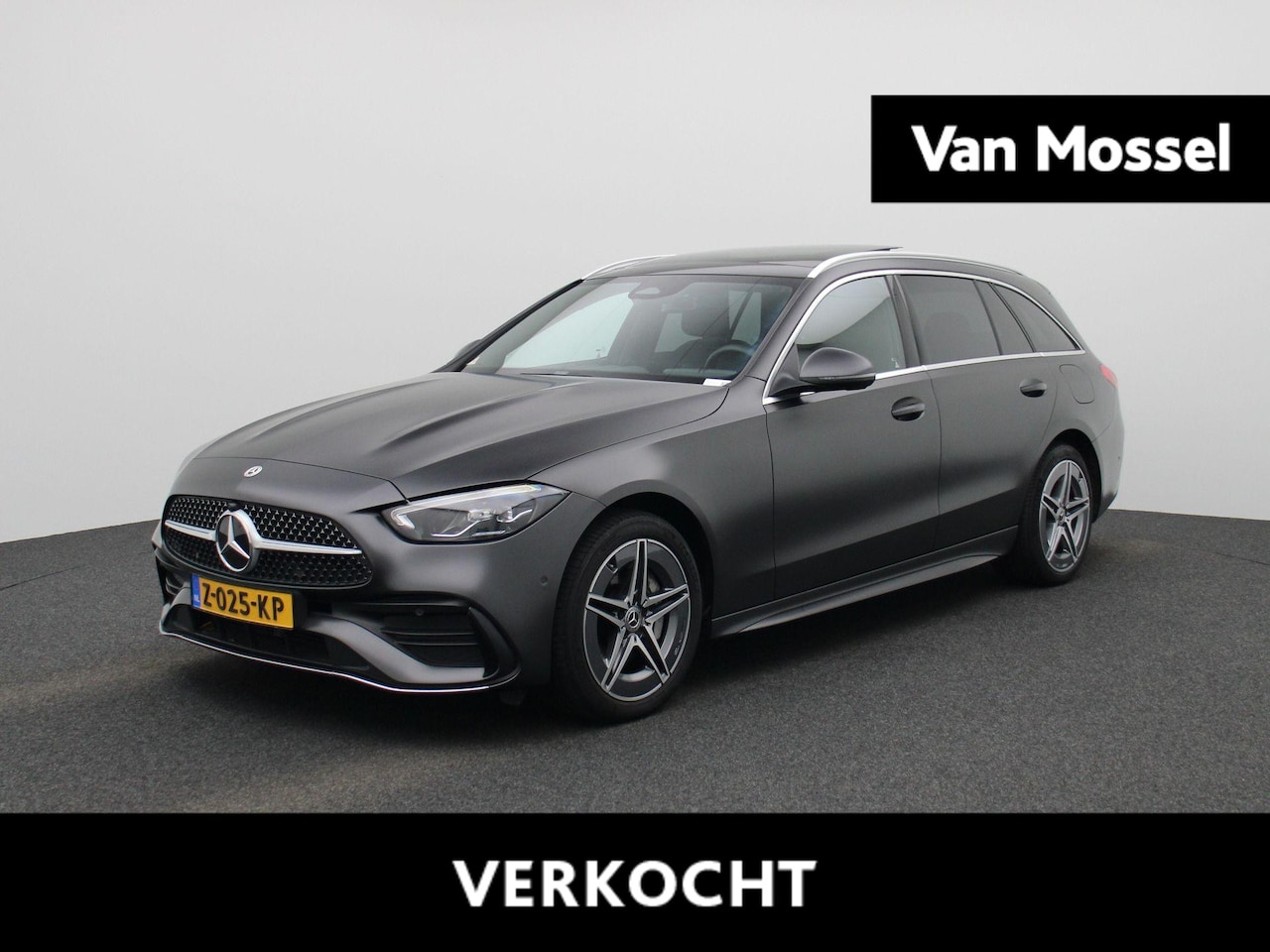 Mercedes-Benz C-klasse Estate - 300 e AMG Line | Panoramadak | Stoelverwarming | Electrische Stoelen| Navigatie | Lederbek - AutoWereld.nl