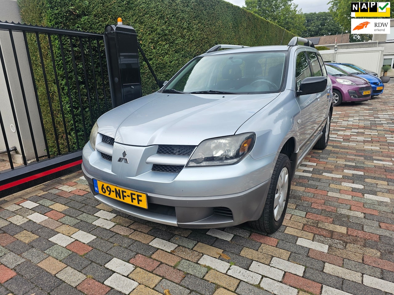 Mitsubishi Outlander - 2.0 Comfort 2003 Airco Trekhaak - AutoWereld.nl