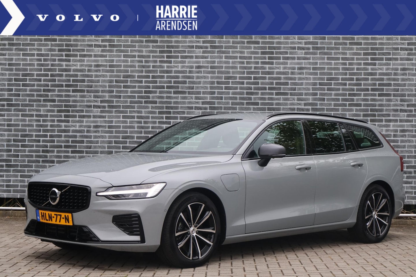 Volvo V60 - 2.0 T6 Plug-in hybrid AWD Plus Dark - AutoWereld.nl
