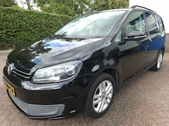 Volkswagen Touran - 1.2 TSI AIRCO/CRUISE/TREKHAAK 7-PERSOONS 105PK
