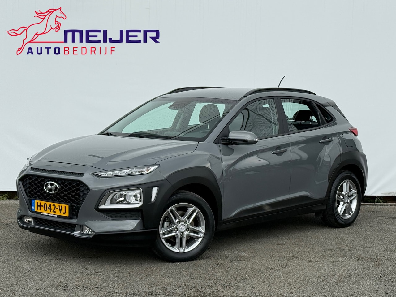 Hyundai Kona - 1.0 T-GDI Comfort Clima | Cruise | Sportvelgen | CarPlay | Camera | Parkeersensoren | Hoge - AutoWereld.nl