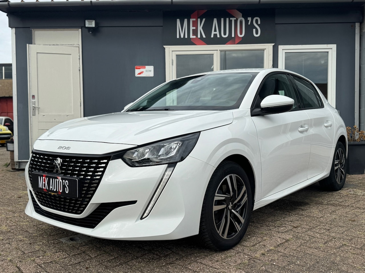 Peugeot 208 - 1.2 PureTech Blue Lease Allure|Camera 360+|100pk| - AutoWereld.nl