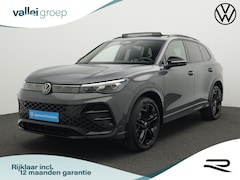 Volkswagen Tiguan - 1.5 eHybrid 272 pk DSG R-Line Edition | Panoramadak | Adaptief onderstel | Stuur-/stoelver