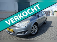 Opel Astra - 1.6 Temptation - trekhaak - lage km stand - lm velgen - cruise contr - airco