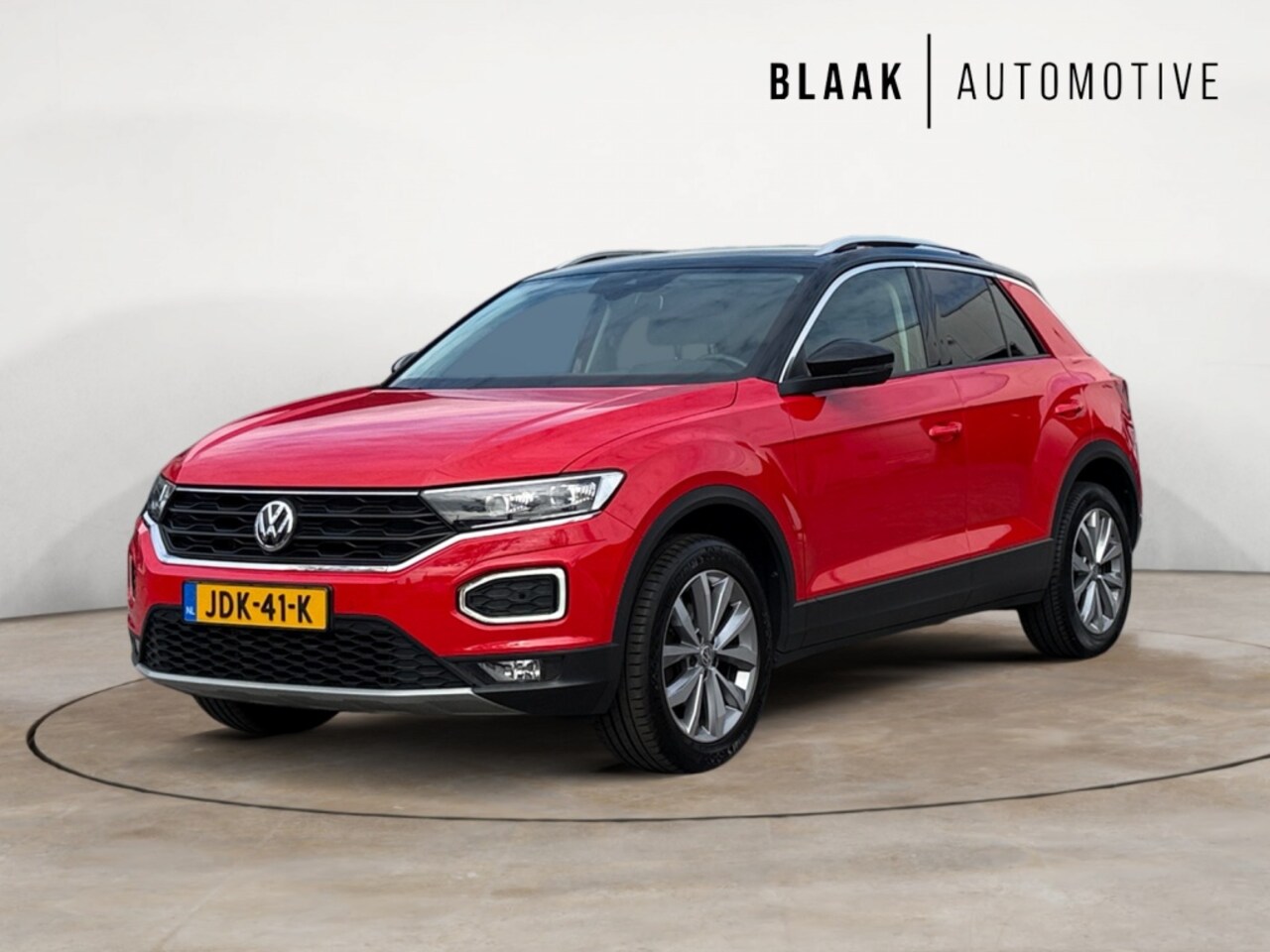 Volkswagen T-Roc - 1.5 TSI Style TREKHAAK | CAMERA | CLIMATE CONTROL - AutoWereld.nl