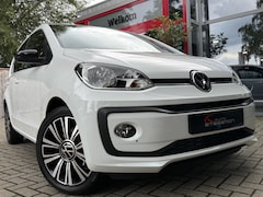 Volkswagen Up! - 1.0 5 DEURS * HIGH UP * NAVI/ CRUISE/ CAMERA/ 16 INCH/ PRIVACY GLAS