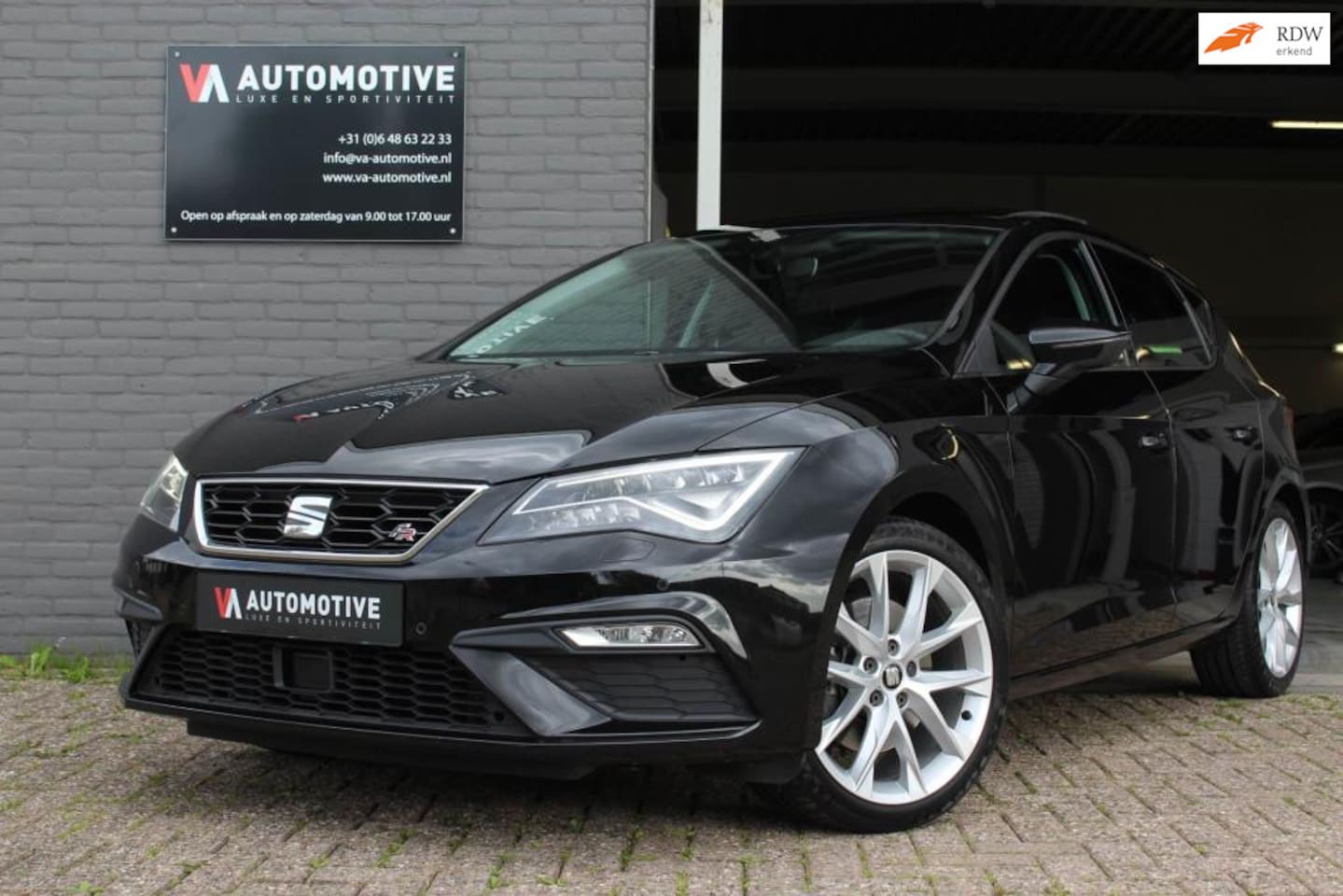 SEAT Leon - 1.8 TSI FR DSG PANO SOUND APPLE CARPLAY ALCANTARA - AutoWereld.nl