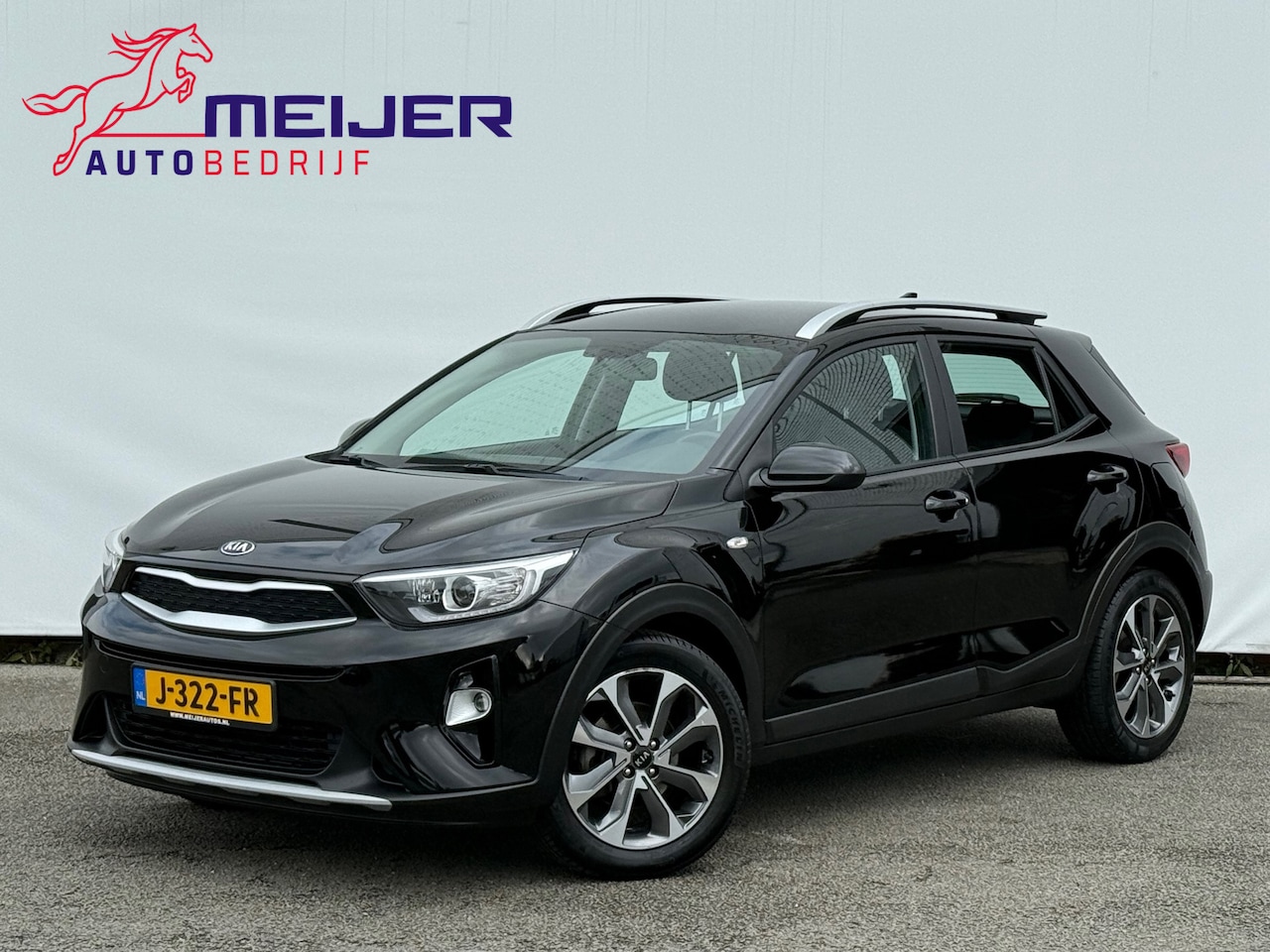 Kia Stonic - 1.0 T-GDi DynamicLine Clima | Cruise | Sportvelgen | Camera | Parkeersensoren | Trekhaak | - AutoWereld.nl