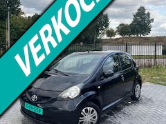 Toyota Aygo - 1.0-12V | Airco | Apk 13/03/26 | 5Drs | Lage Km Stand | Centrale deurvergrendeling |