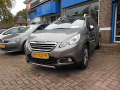 Peugeot 2008 - 1.2i Pure Tech Style NL-auto met logische km's