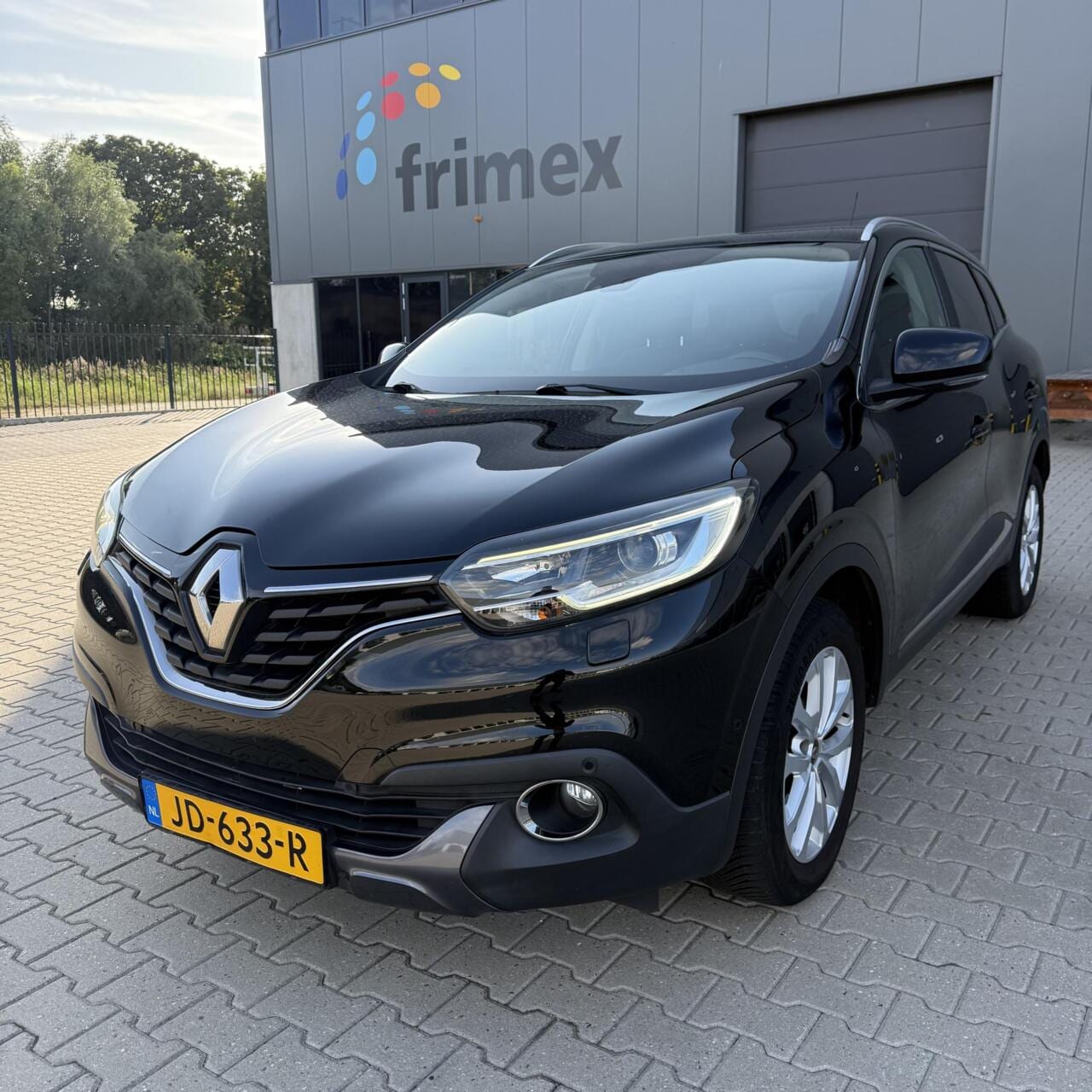 Renault Kadjar - 1.2 Intens | Panoramadak | Camera | NW APK! - AutoWereld.nl