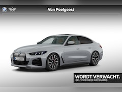 BMW i4 - xDrive40 M-Sport Pro Stuurwielrand Verwarming / Comfort Acces / Electrische Zwenkhaak / Ge