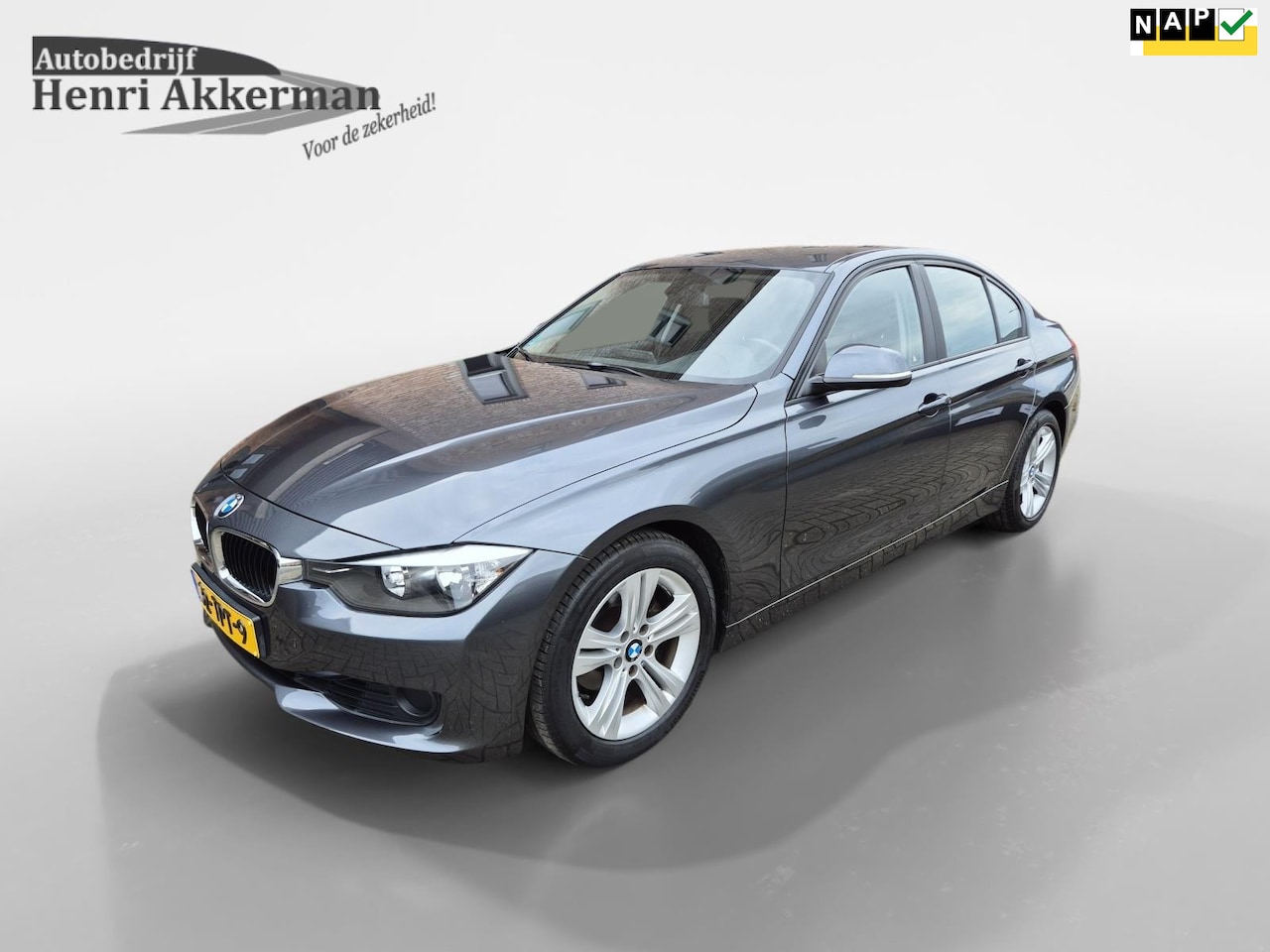 BMW 3-serie - 320i Executive | automaat | 115.000 km | Nederlandse auto - AutoWereld.nl