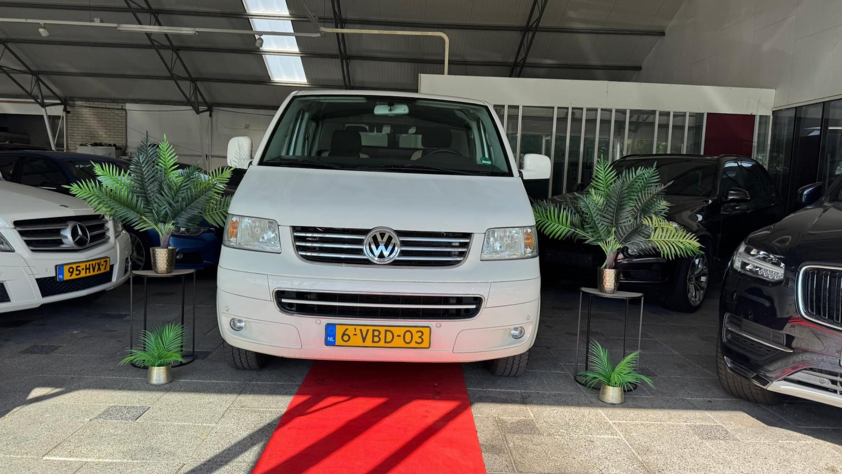 Volkswagen Transporter - 1.9 TDI MANUAL AIRCO DC 6P 2009! - AutoWereld.nl