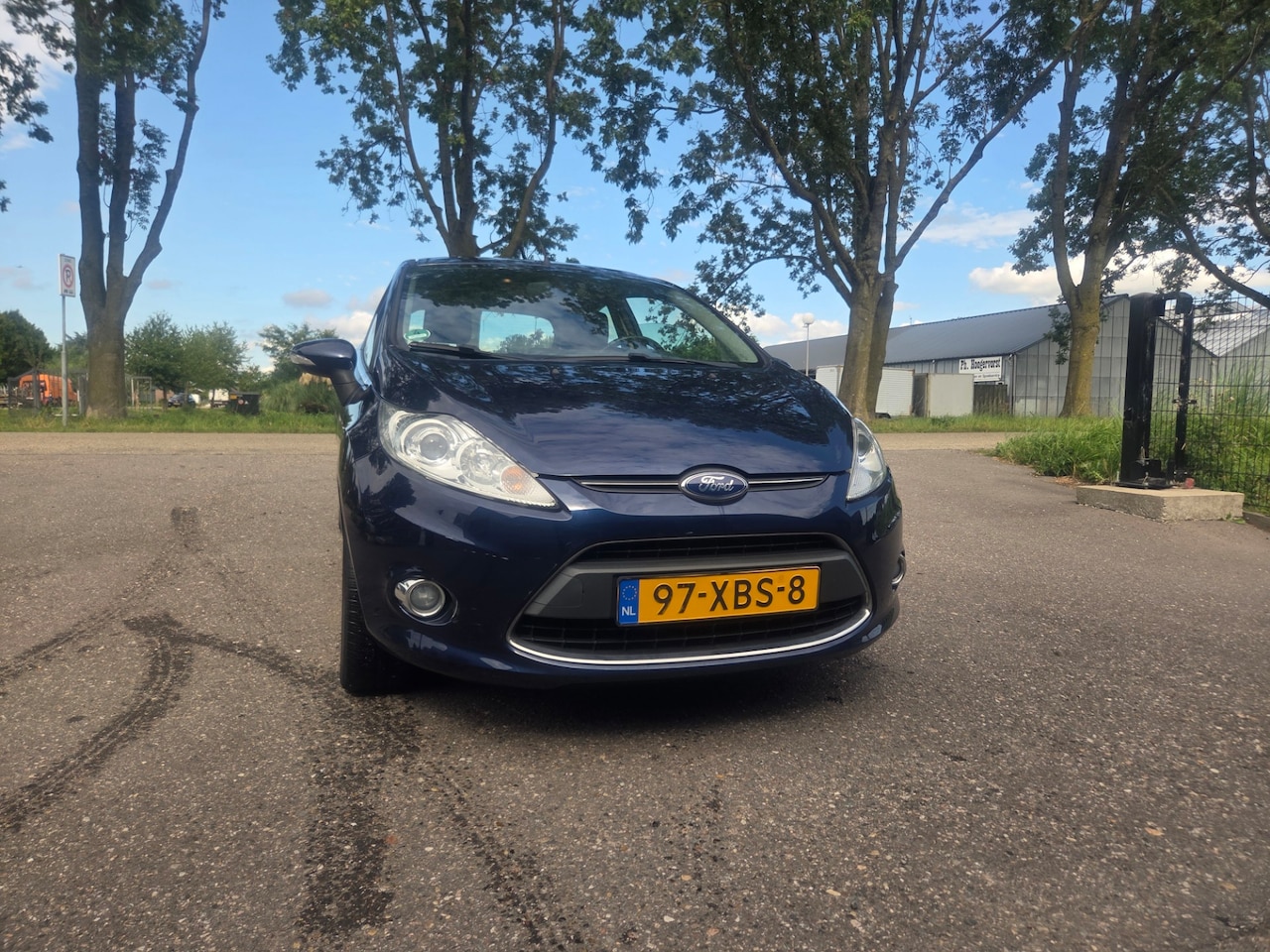 Ford Fiesta - 1.25 Champion- LAGE KILOMETERS- NAP- DISTRIBUTIERIEM VERVANGEN-AIRCO - AutoWereld.nl