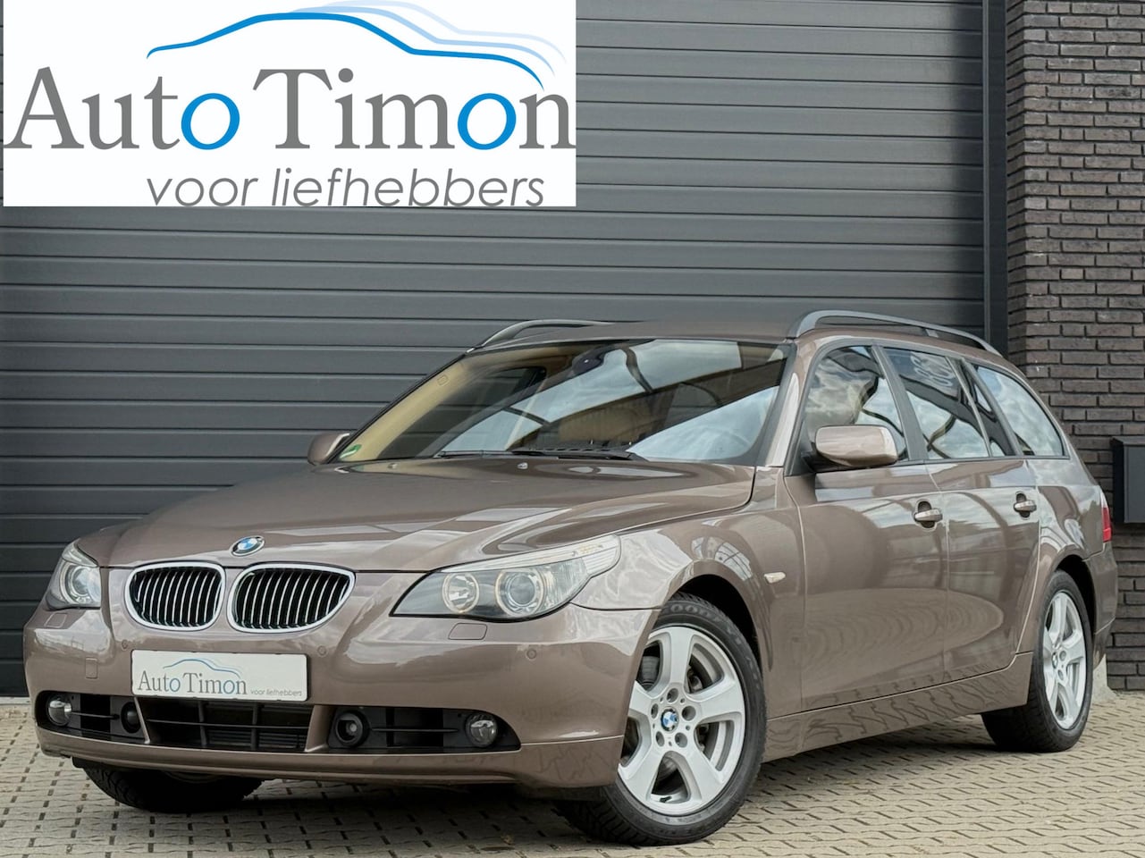 BMW 5-serie Touring - 525xi High Executive Aut.-6 | 1e eig. | volledig gedocumenteerd, bijzondere opties | Young - AutoWereld.nl