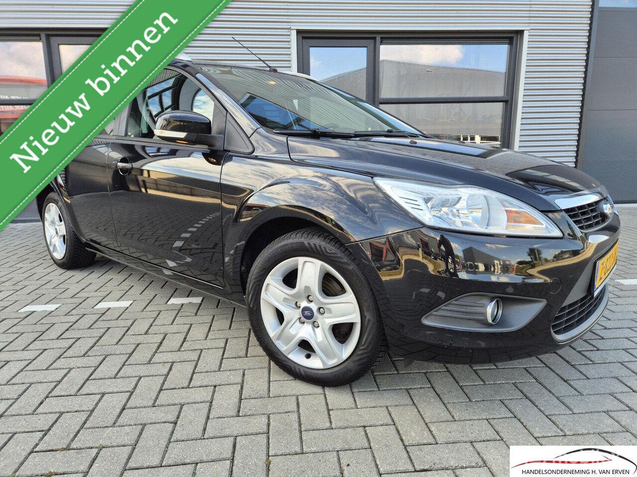 Ford Focus Wagon - 1.6 AIRCO NAVI 125000KM - AutoWereld.nl