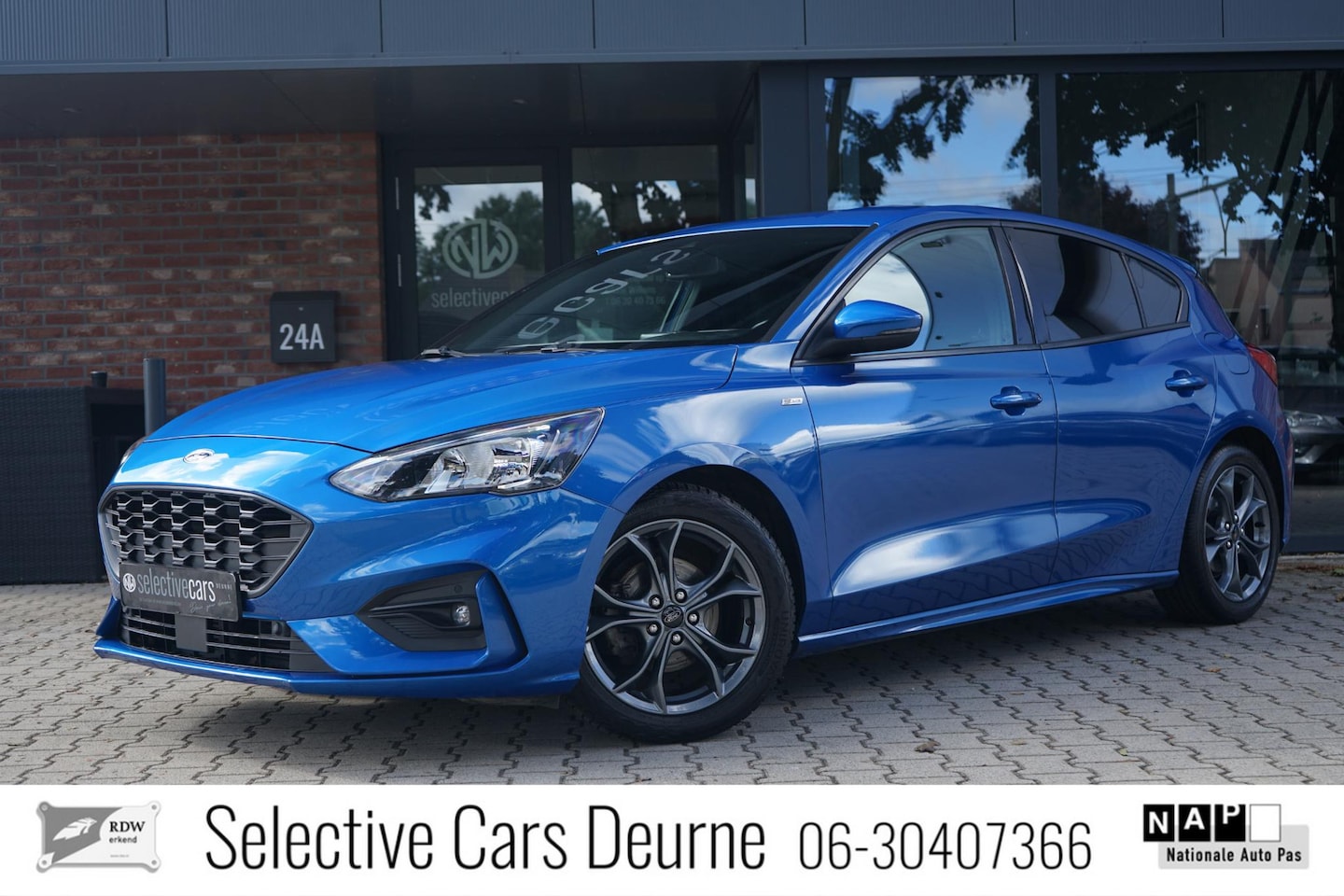 Ford Focus - EcoBoost ST-Line , Desert Island Blue, H/U, Camera, AppleCarplay, Cruise, Led. - AutoWereld.nl