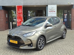 Toyota Yaris - 1.5 Hybrid DYNAMIC TREKHAAK NAVI KEYLESS LED APPLE/ANDROID CLIMA CAMERA AD-CRUISE BLUETOOT