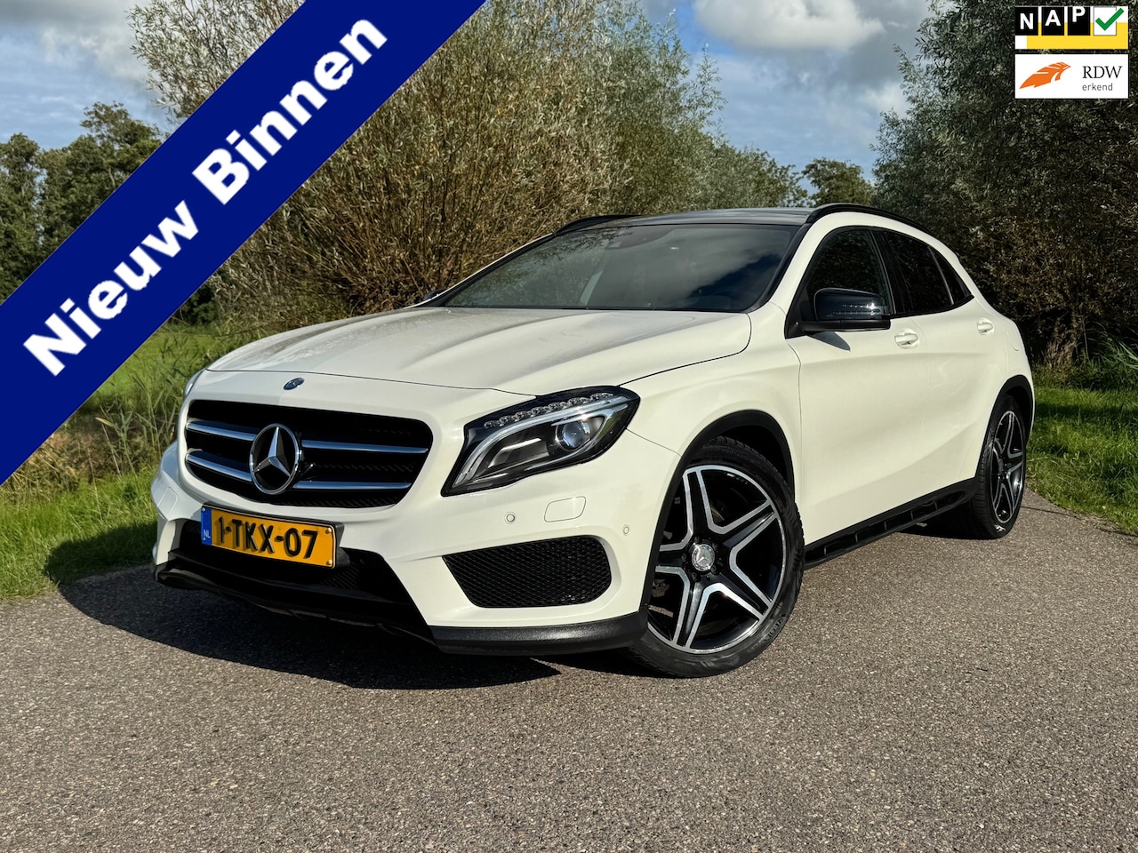 Mercedes-Benz GLA-Klasse - 200 Prestige / Automaat / Airco / Navigatie / Camera / Ledere Elektrische Voorstoel / Schu - AutoWereld.nl