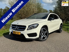 Mercedes-Benz GLA-Klasse - 200 Prestige / Automaat / Airco / Navigatie / Camera / Ledere Elektrische Voorstoel / Schu