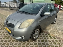 Toyota Yaris - 1.3 VVTi Luna