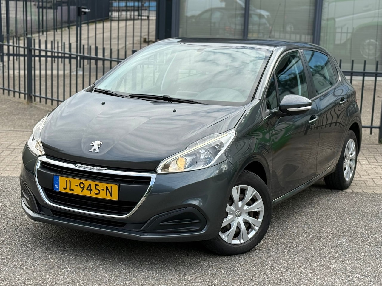 Peugeot 208 - 1.2 I APK I PureTech Active - AutoWereld.nl
