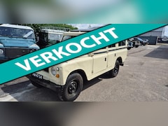 Land Rover 109 - STAWAG benzine
