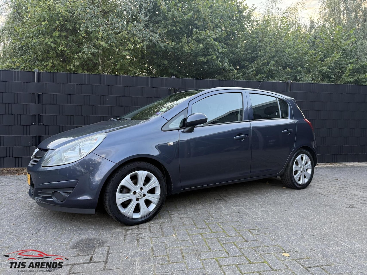 Opel Corsa - 1.2-16V Essentia|APK 6-26|NWE KETTING|AIRCO - AutoWereld.nl