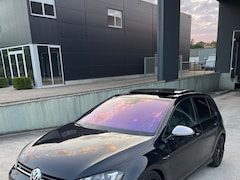 Volkswagen Golf - 2.0 TSI R 4MOTION