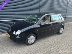 Volkswagen Polo - 1.4-16V AUTOMAAT Schuifdak Cruise Airco Electrisch Pakket Nette Auto NWE Apk