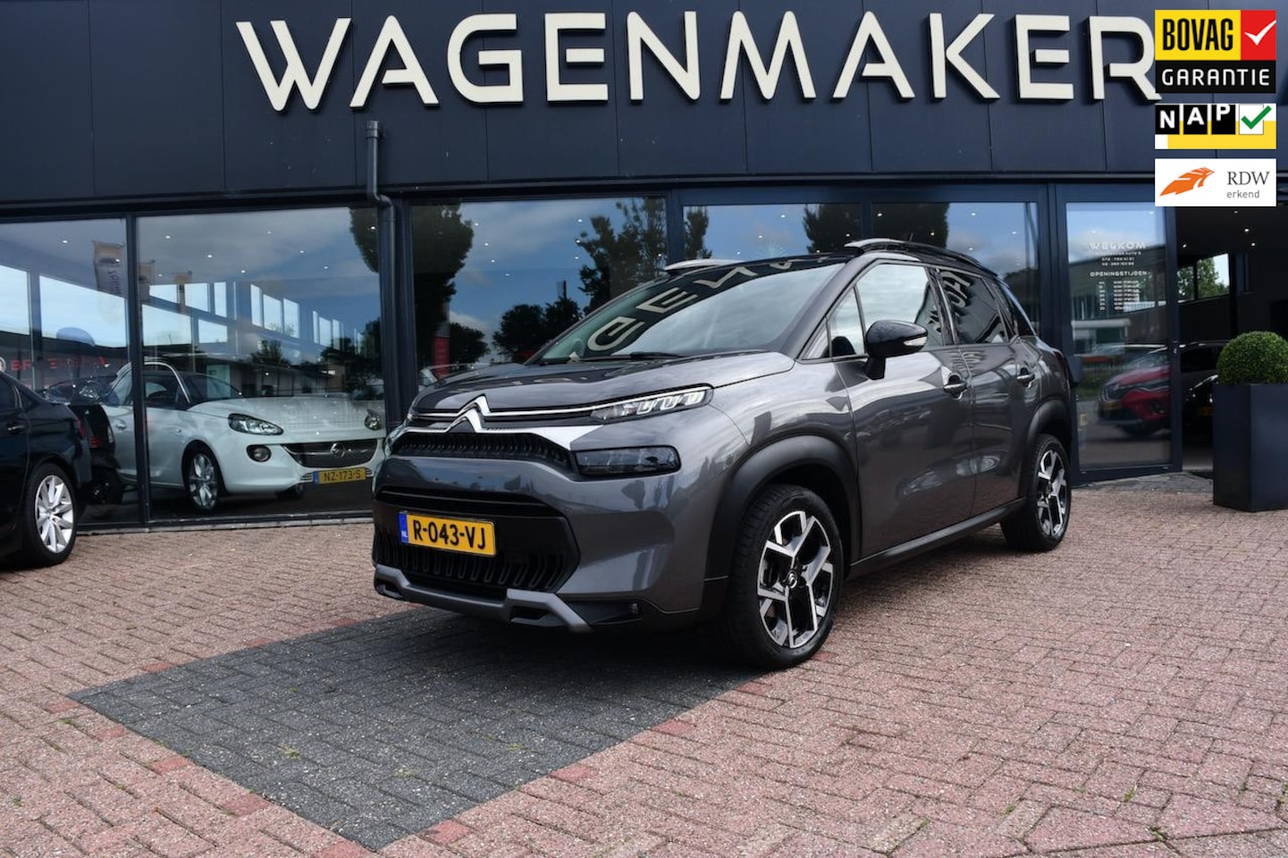 Citroën C3 Aircross - 1.2 Shine Pack Business AUT|CAM|NAVI|NAP - AutoWereld.nl