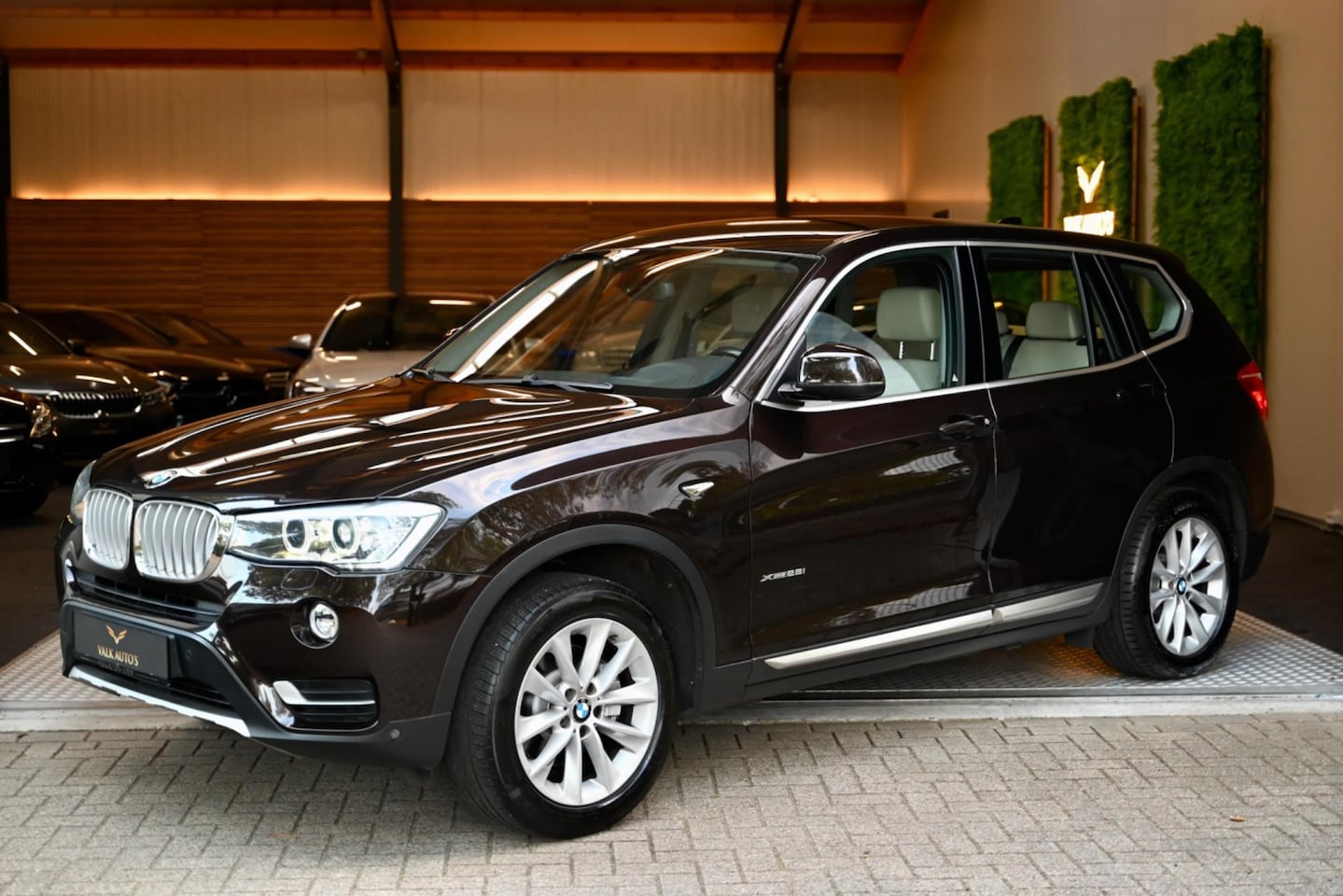 BMW X3 - XDrive28i High Executive - Memory - Trekhaak - Camera - HUD - Sportstoelen - Stoelverwarmi - AutoWereld.nl