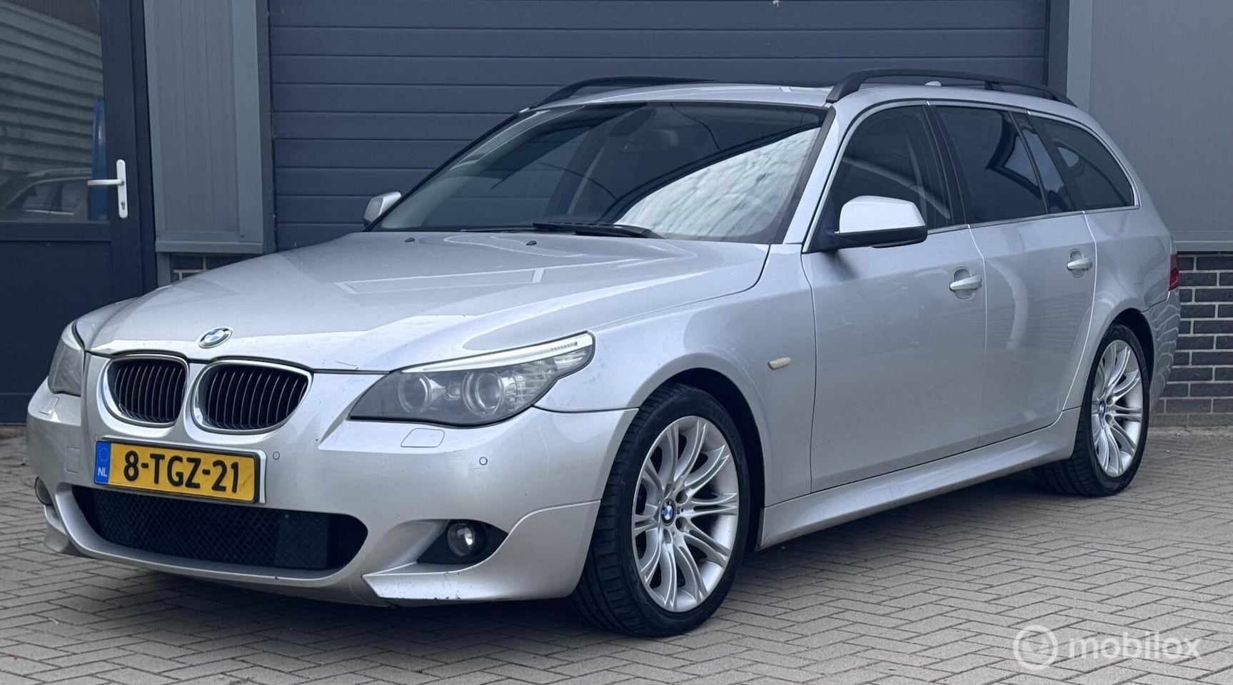 BMW 5-serie Touring - 525d M-PAKKET/ PANORAMA/ EXPORT !!!! - AutoWereld.nl