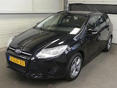 Ford Focus Wagon - 1.0 EcoB Edition - Navigatie - Cruise Control - Trekhaak
