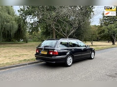 BMW 5-serie Touring - 520i Touring handbak-volledige historie