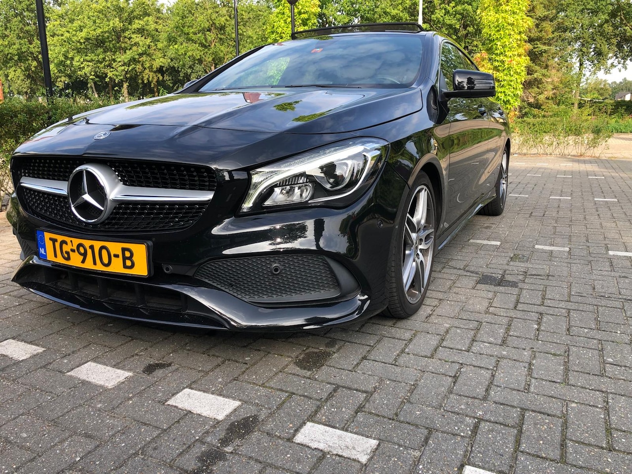 Mercedes-Benz CLA-klasse Shooting Brake - 180 Business Solution AMG Mercedes-Benz CLA-klasse Shooting Brake- 180 AMG/ Orig Ned - AutoWereld.nl