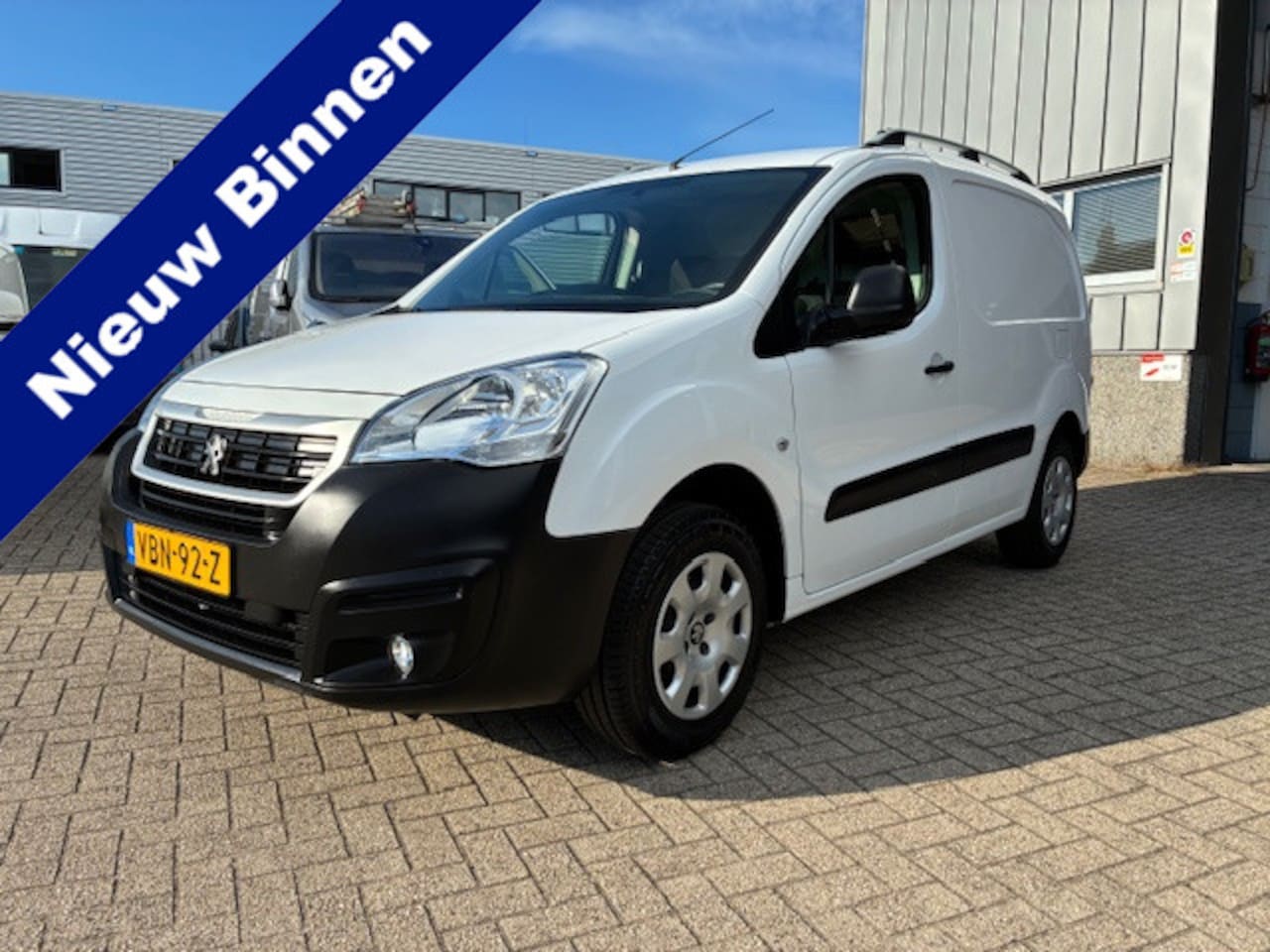 Peugeot e-Partner - Electric L1 Premium - AutoWereld.nl