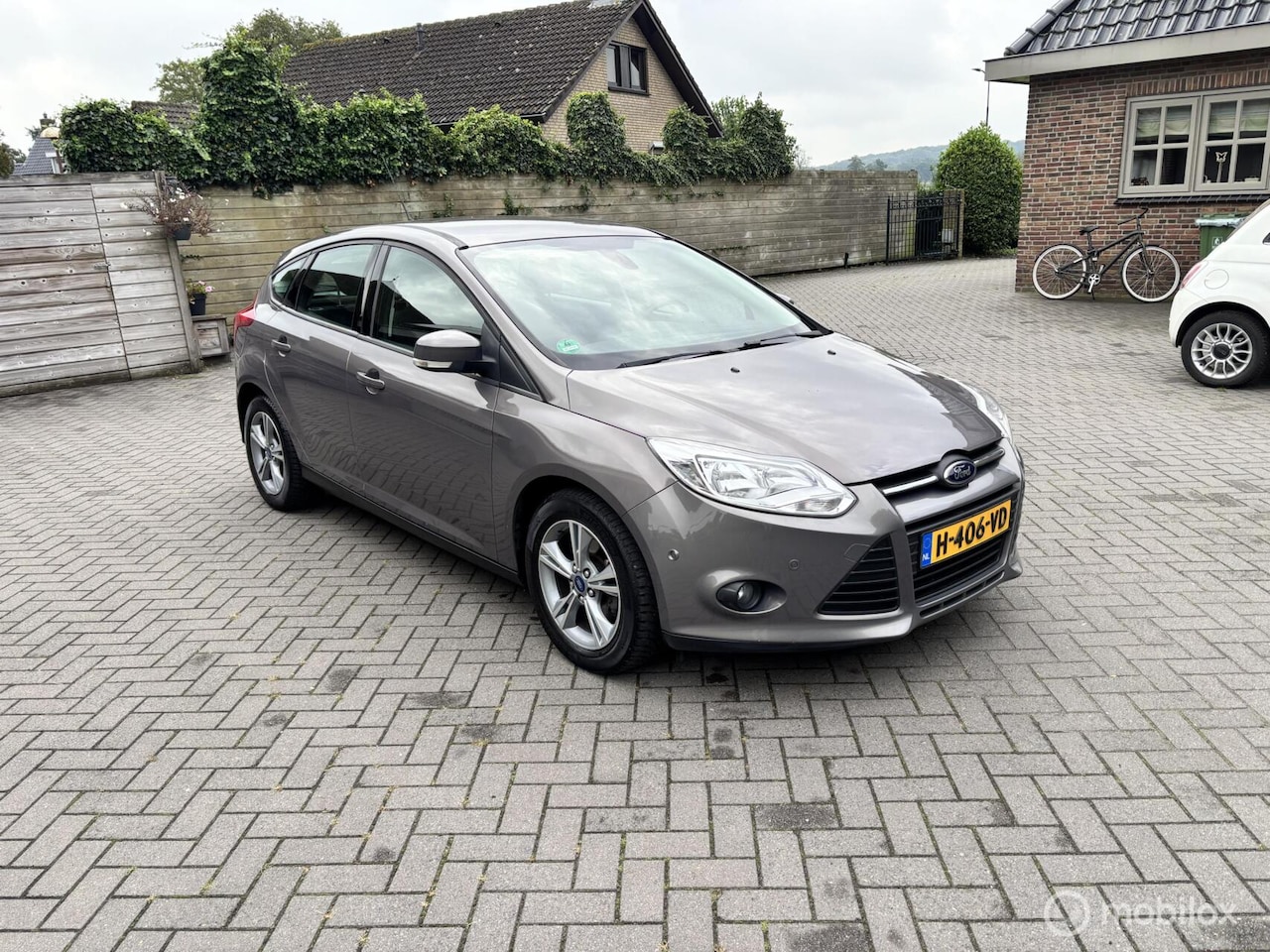 Ford Focus - 1.0 EcoBoost Titanium 1.0 EcoBoost Titanium - AutoWereld.nl