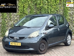Toyota Aygo - 1.0-12V + Elektrische ramen Automaat Bj 2009