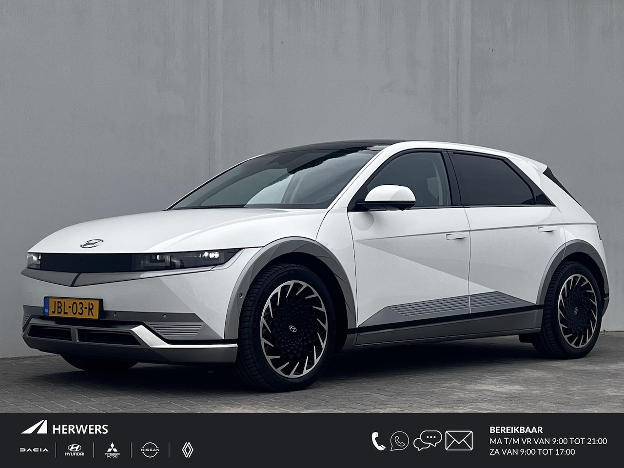 Hyundai IONIQ 5 - Lounge AWD 73kWh 305pk / Dealer onderhouden / Panoramadak / WLTP 451 km / Warmtepomp / CCS - AutoWereld.nl