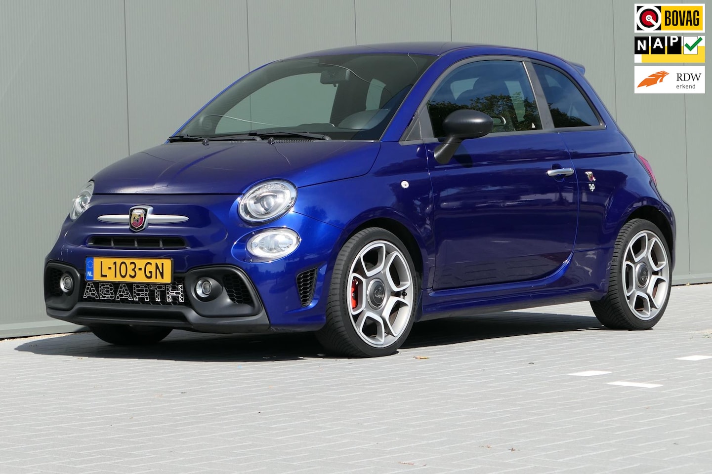 Abarth 500 - 1.4 T-Jet Abarth 595 Navi Stoelverw. Beats Sportuitlaat - AutoWereld.nl