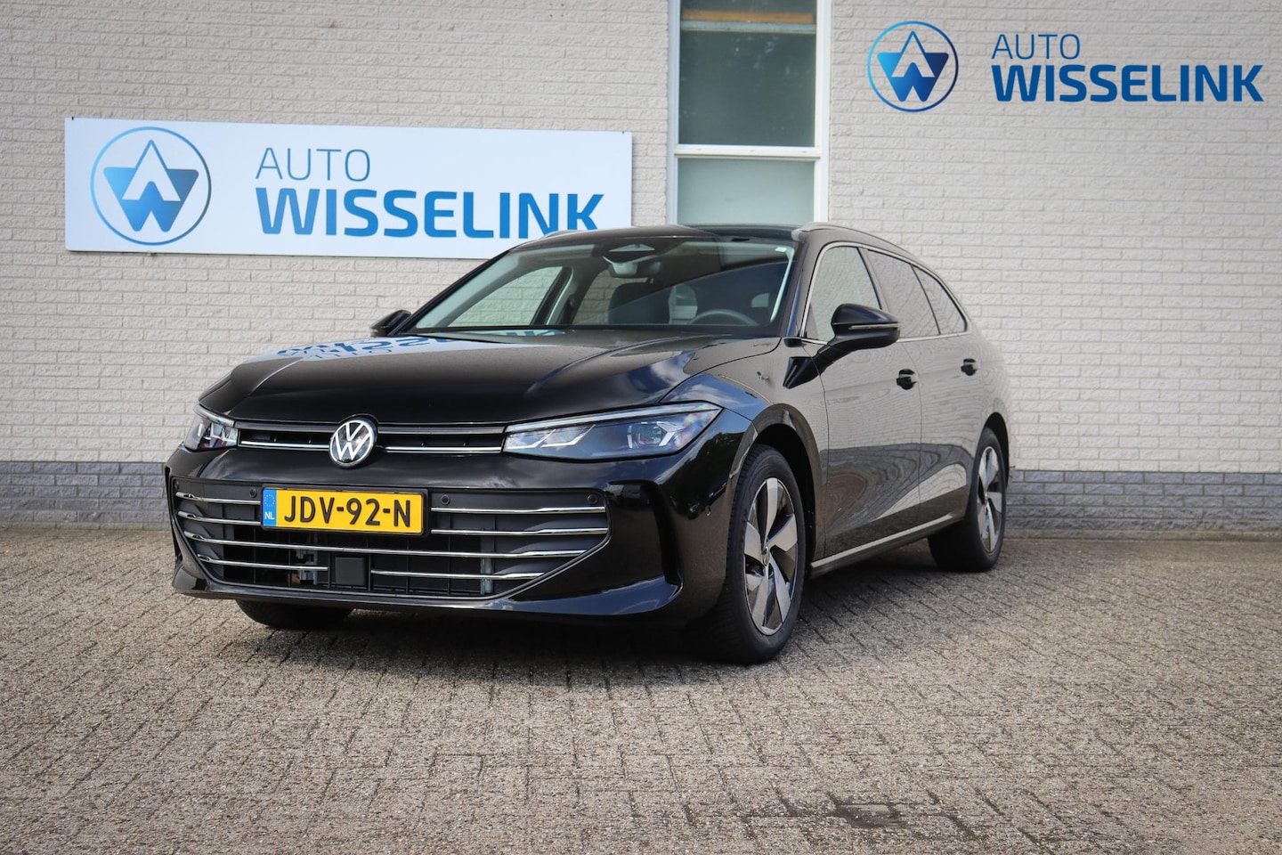 Volkswagen Passat Variant - 1.5 eTSI Business Premium-pakket,virtual cockpit,head-up, - AutoWereld.nl