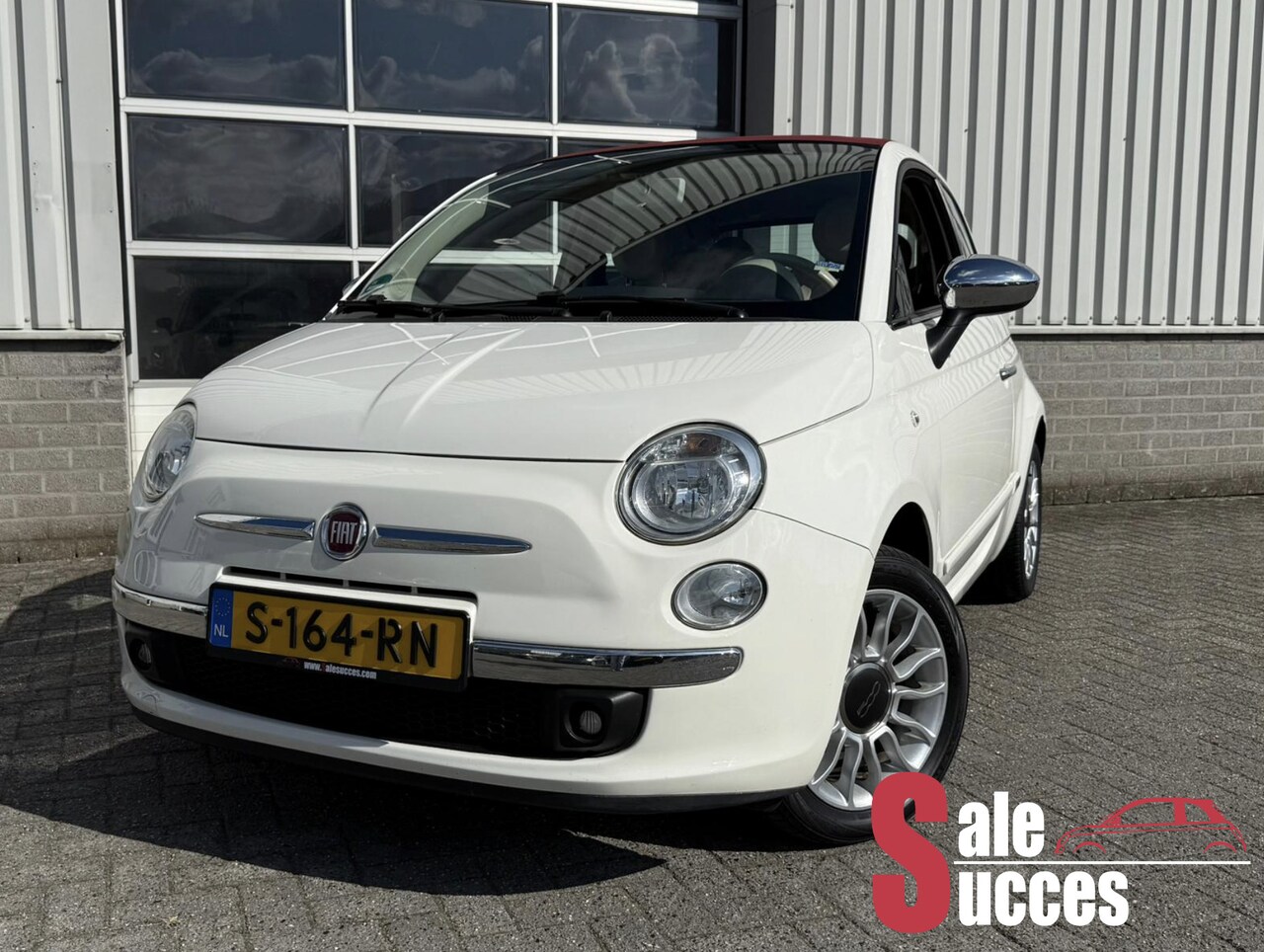 Fiat 500 C - 1.2 Lounge wit/rood - AutoWereld.nl