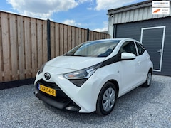 Toyota Aygo - 1.0 VVT-i x Airco | Bluetooth | Nieuwe APK
