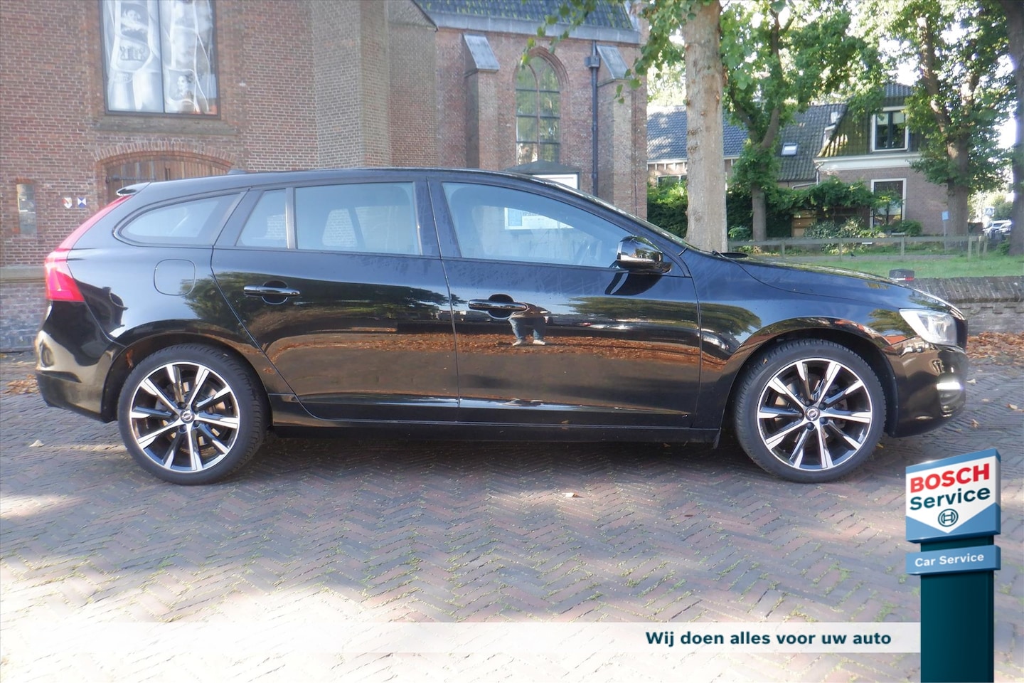 Volvo V60 - T3 152pk Summum - AutoWereld.nl