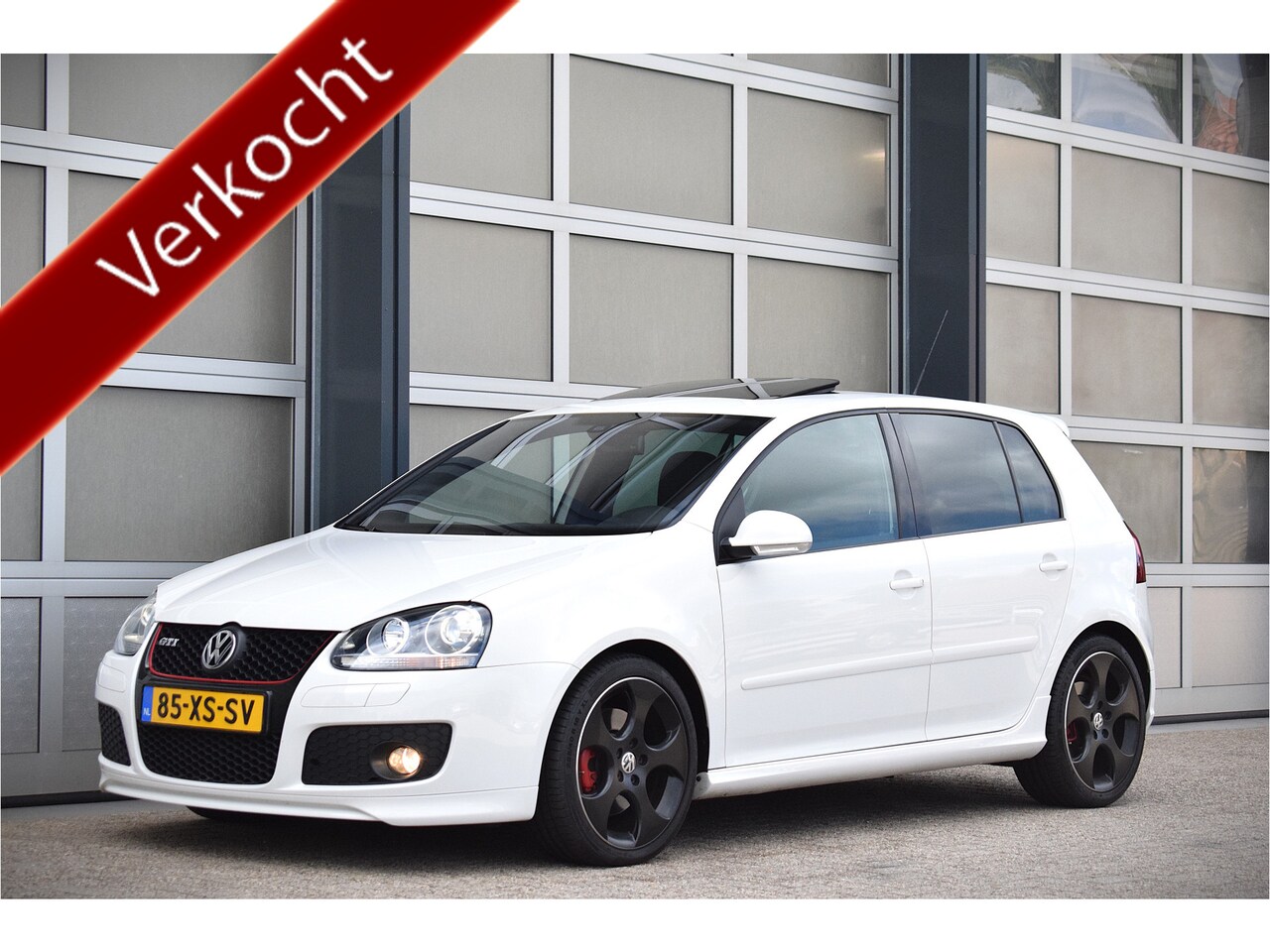Volkswagen Golf - 2.0 TFSI GTI Edition 30 Nieuwstaat! Dakje | 33dkm! NAP Uniek! Inruil mogelijk... - AutoWereld.nl